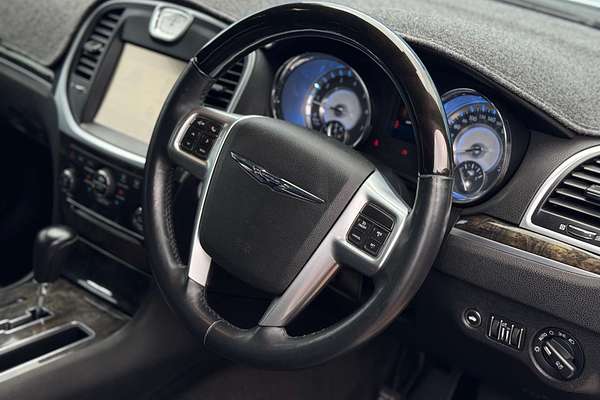 2013 Chrysler 300 C LX