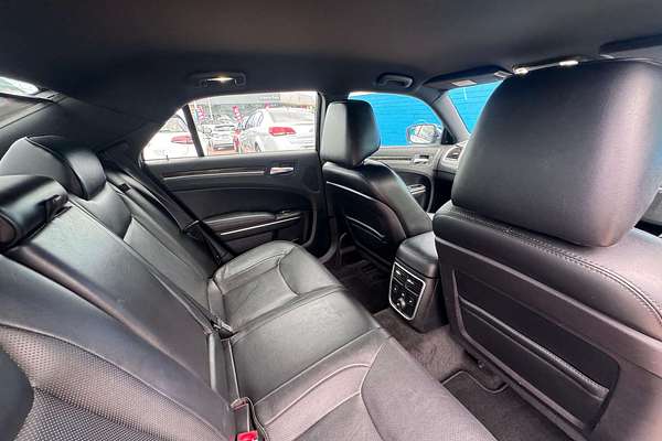 2013 Chrysler 300 C LX