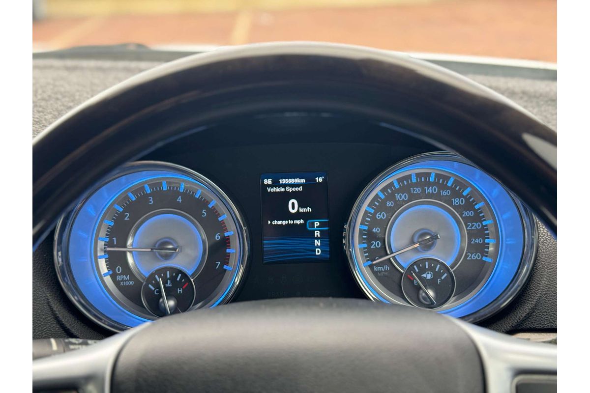 2013 Chrysler 300 C LX