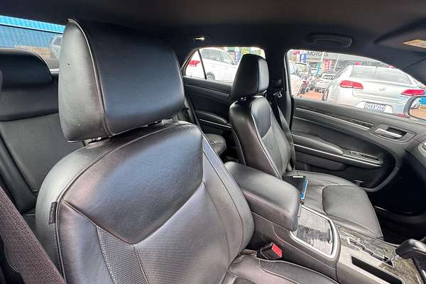2013 Chrysler 300 C LX