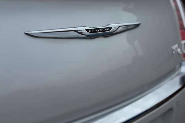 2013 Chrysler 300 C LX