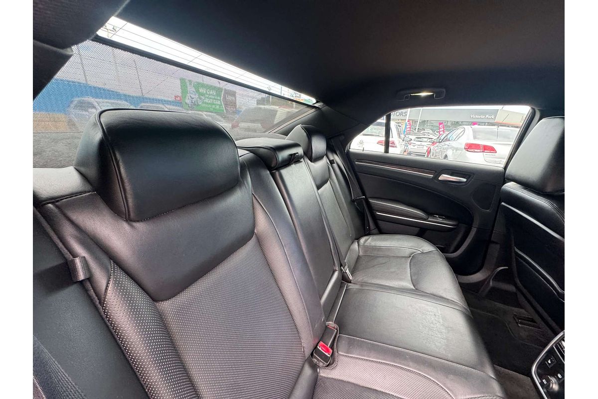 2013 Chrysler 300 C LX