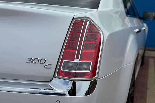 2013 Chrysler 300 C LX