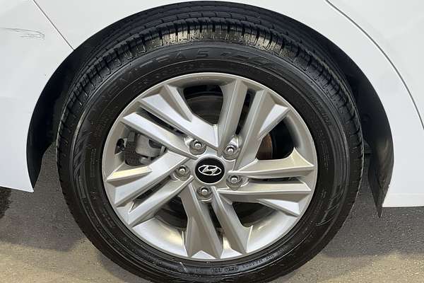 2019 Hyundai Elantra Active AD.2