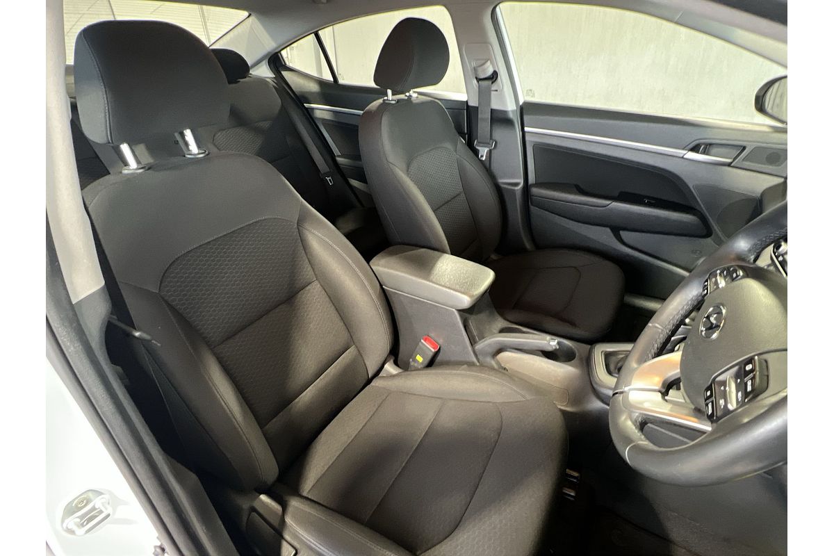 2019 Hyundai Elantra Active AD.2