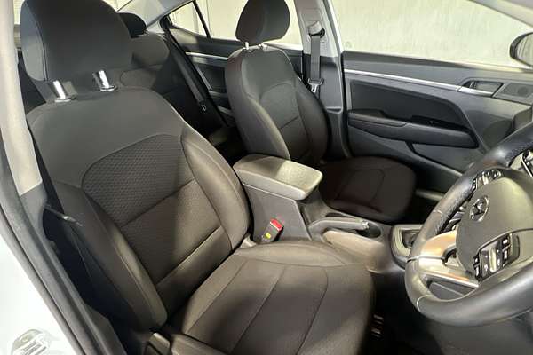 2019 Hyundai Elantra Active AD.2