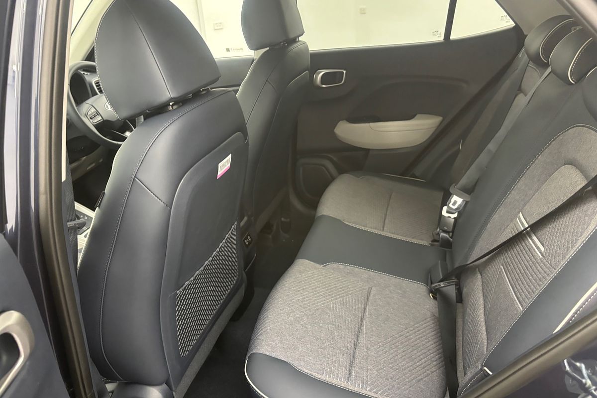 2025 Hyundai Venue Elite QX.V5