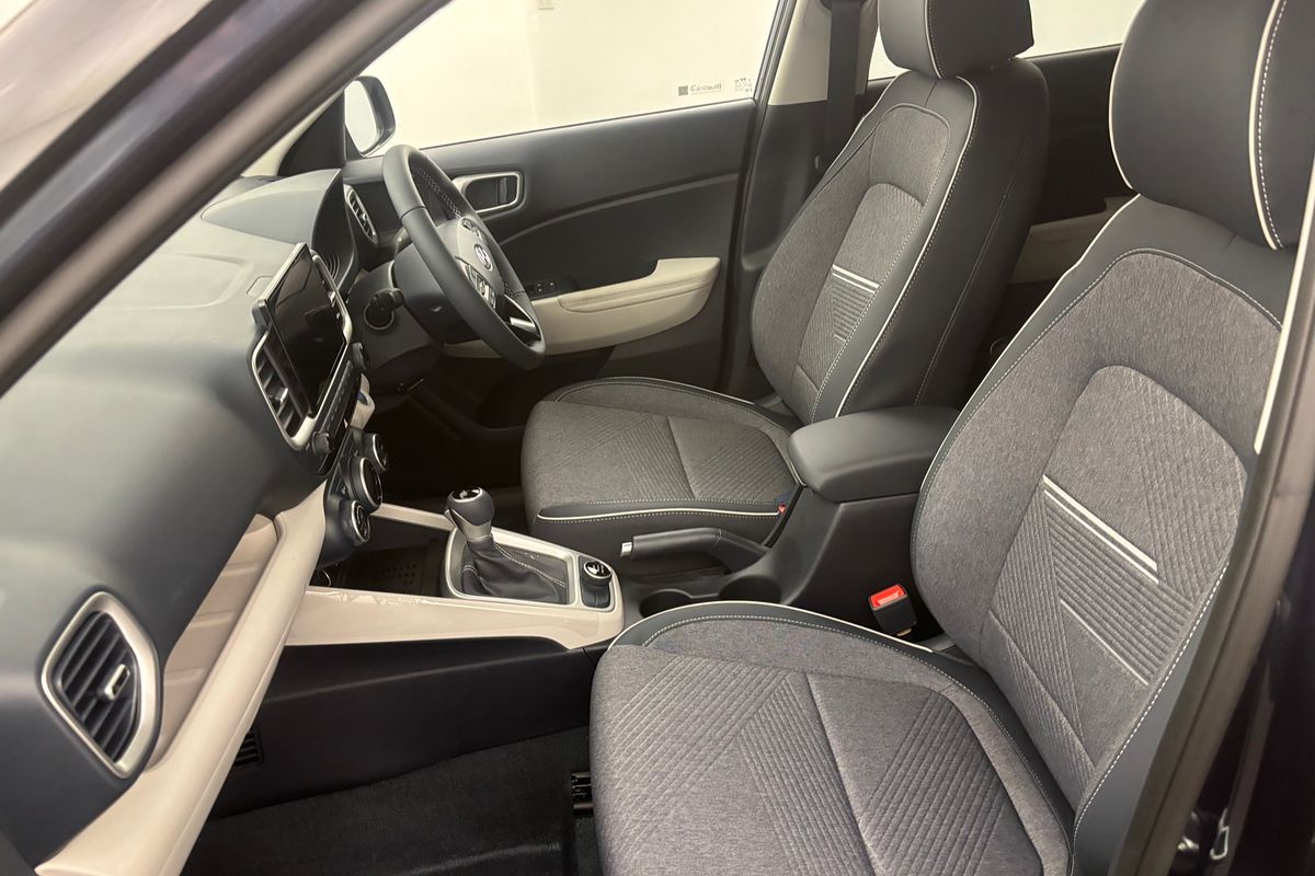 2025 Hyundai Venue Elite QX.V5