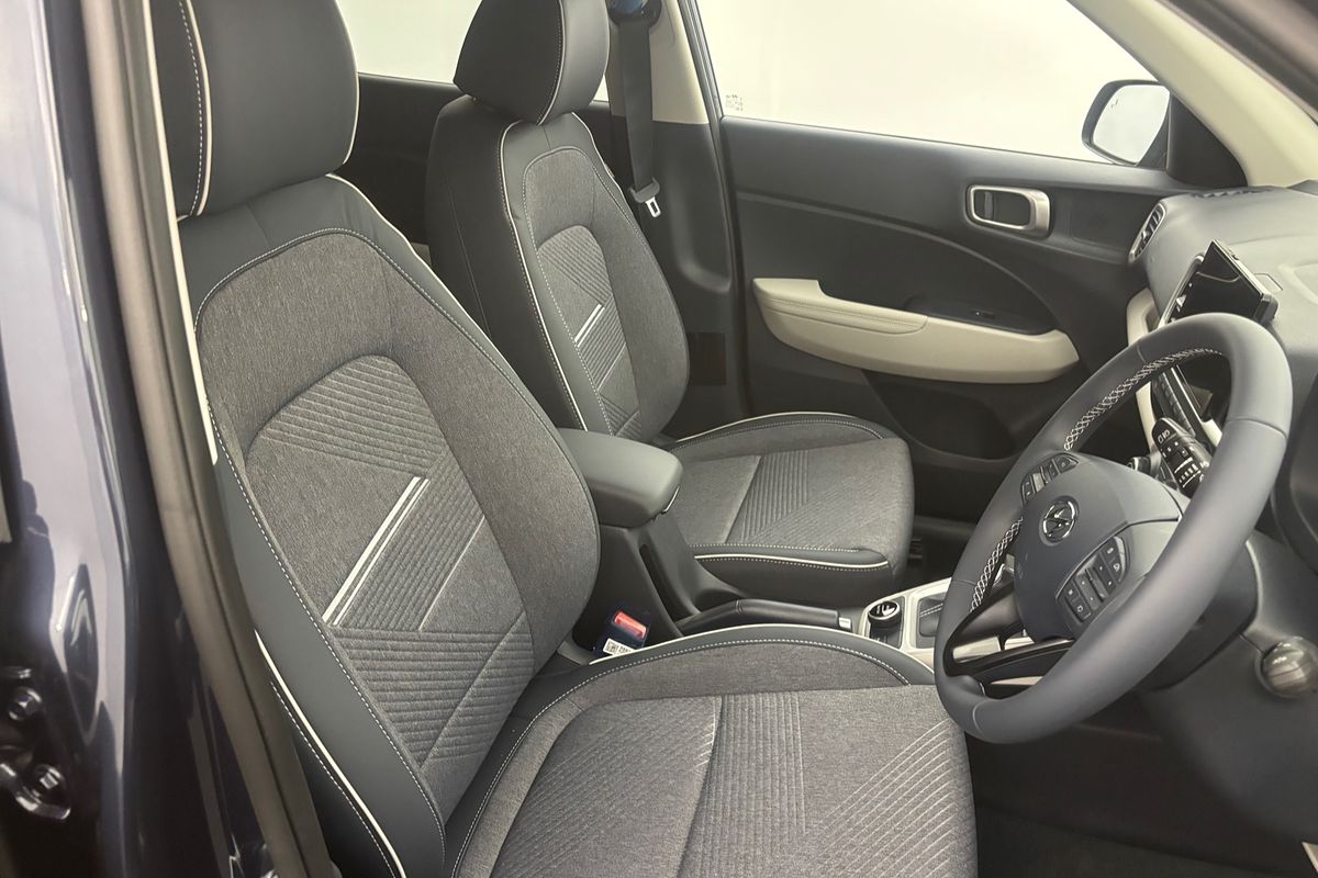 2025 Hyundai Venue Elite QX.V5