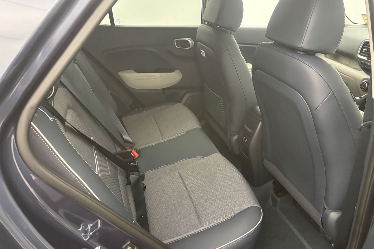 2025 Hyundai Venue Elite QX.V5