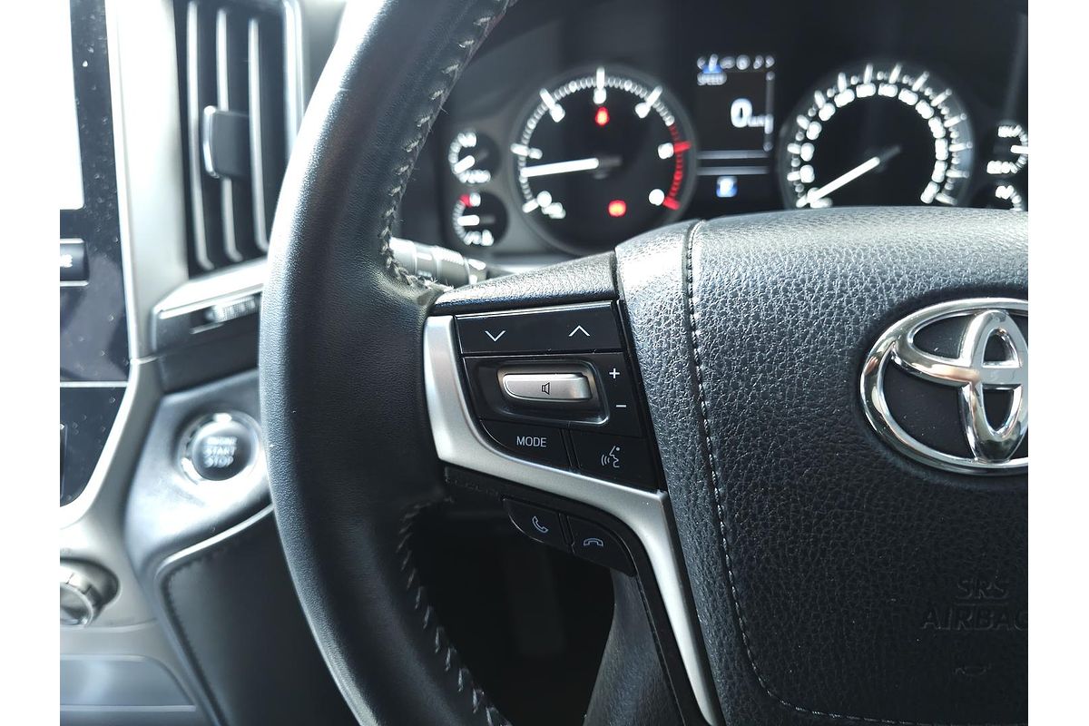 2017 Toyota Landcruiser VX VDJ200R