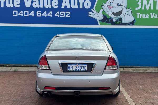 2004 Holden Calais  VY II