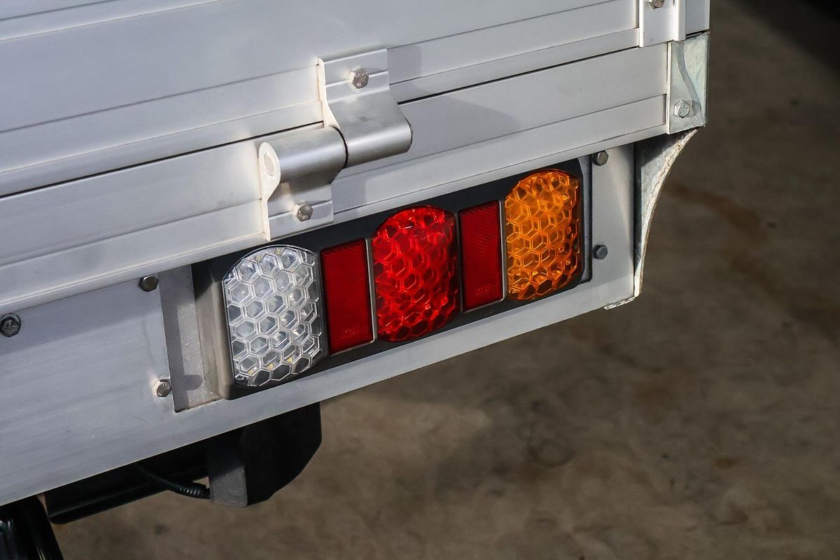 2021 Isuzu D-MAX SX High Ride Rear Wheel Drive