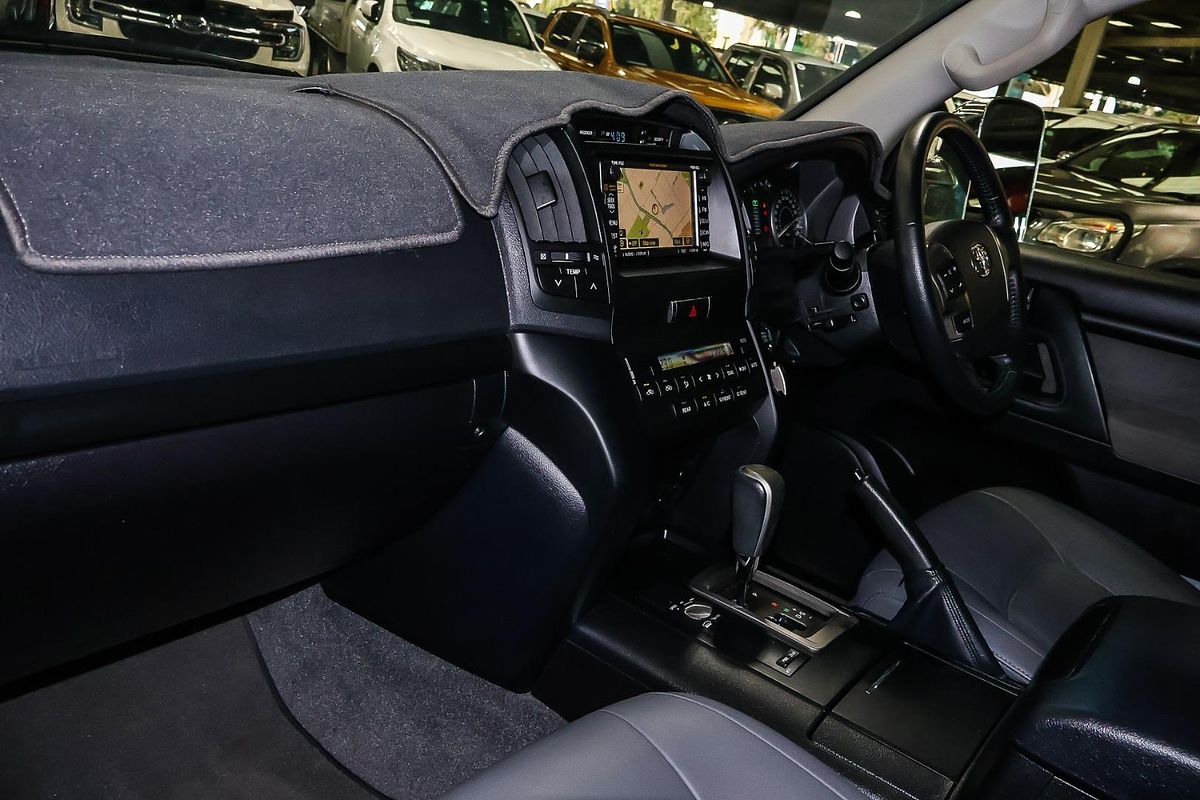2011 Toyota Landcruiser Altitude VDJ200R