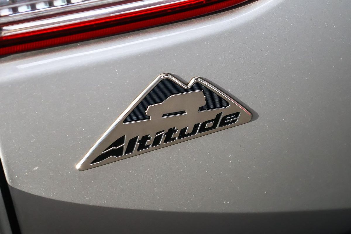 2011 Toyota Landcruiser Altitude VDJ200R