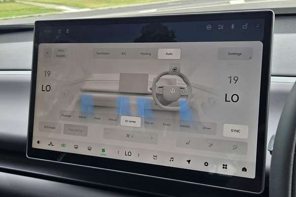 2025 Leapmotor C10 Design B11