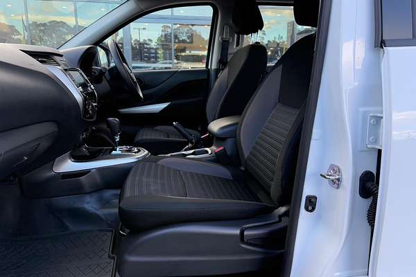 2024 Nissan Navara SL D23 4X4