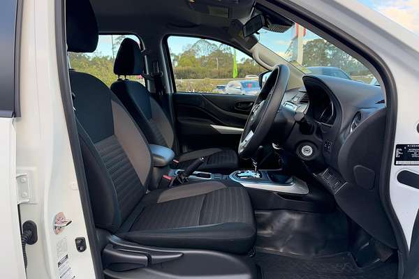 2024 Nissan Navara SL D23 4X4
