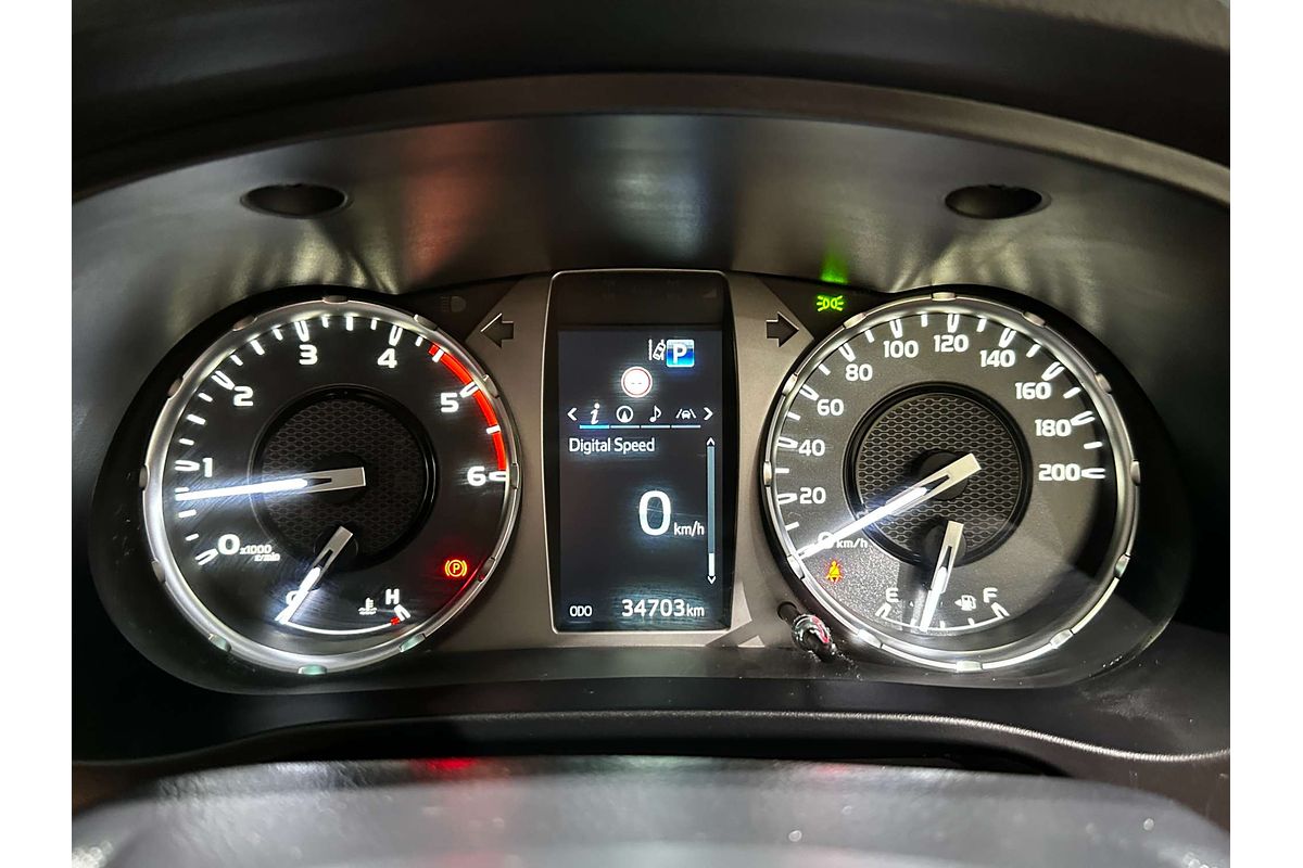 2022 Toyota Hilux SR5 GUN126R 4X4