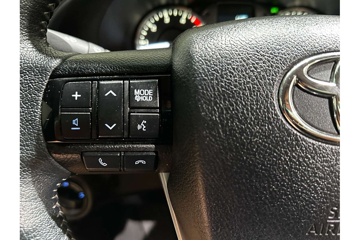 2022 Toyota Hilux SR5 GUN126R 4X4