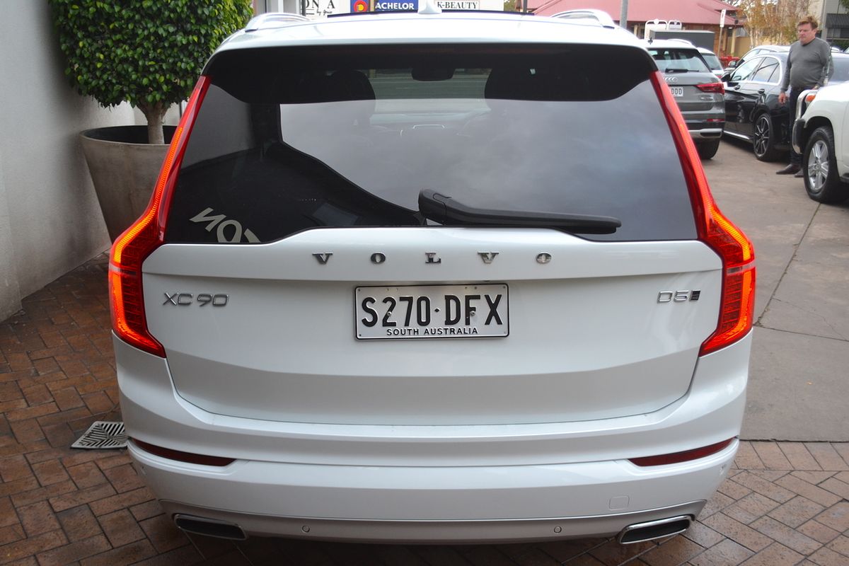 2020 Volvo XC90 D5 Momentum