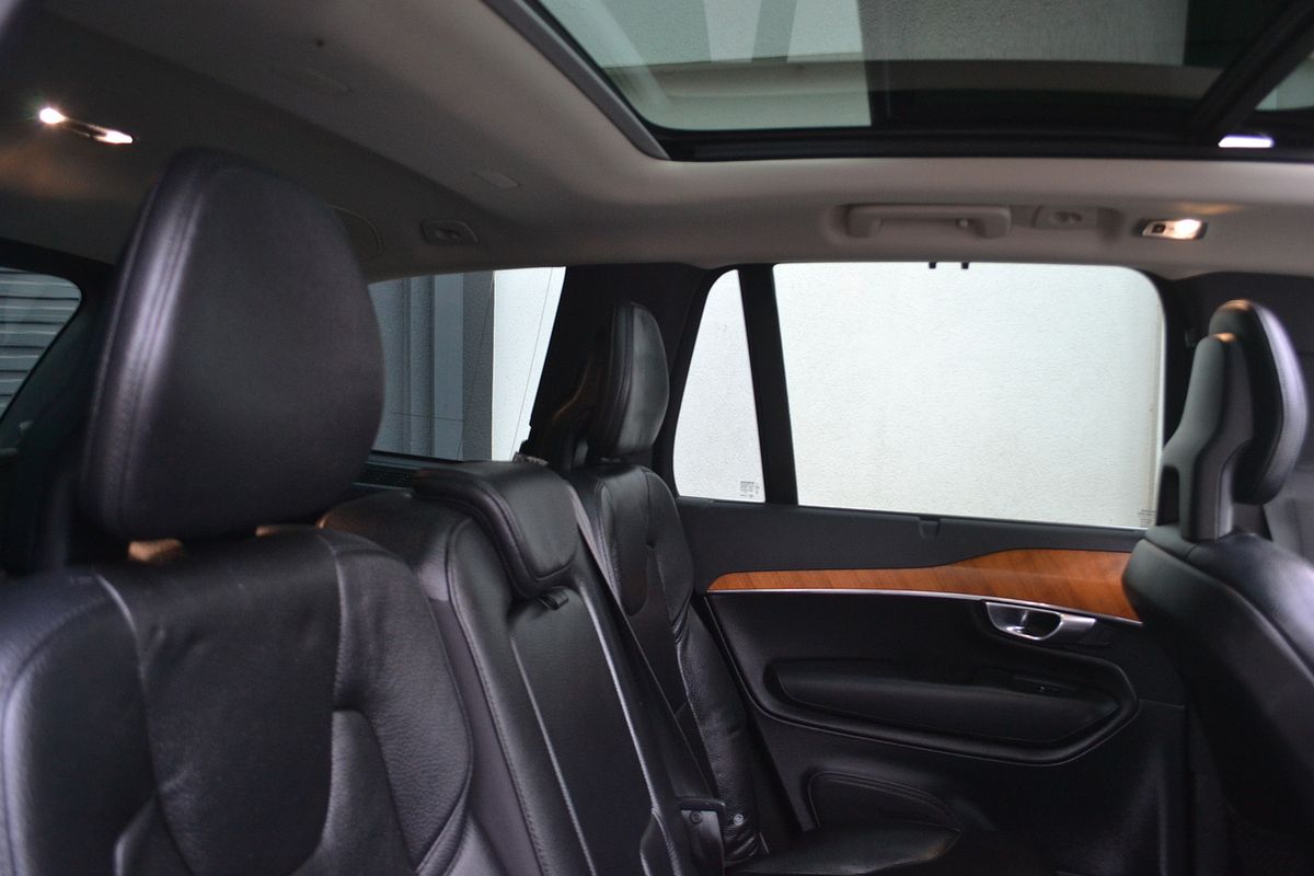 2020 Volvo XC90 D5 Momentum