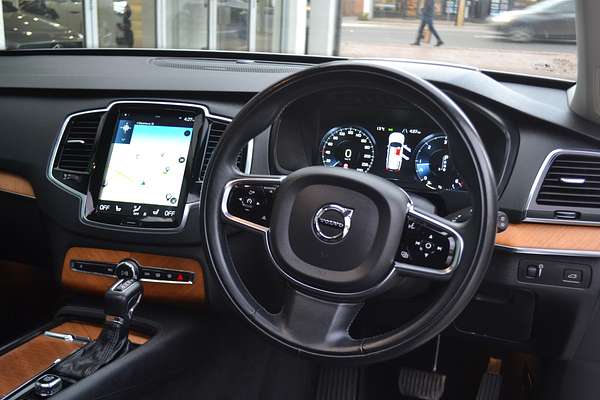 2020 Volvo XC90 D5 Momentum