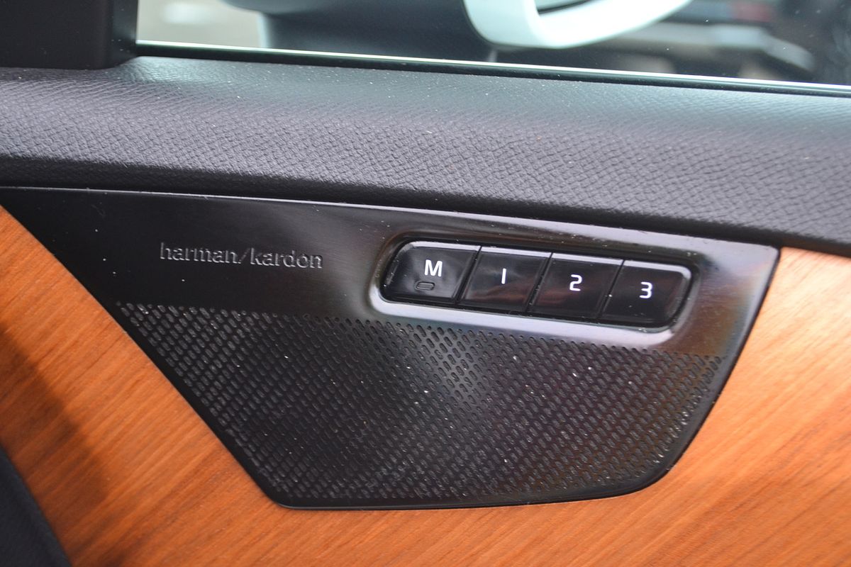 2020 Volvo XC90 D5 Momentum