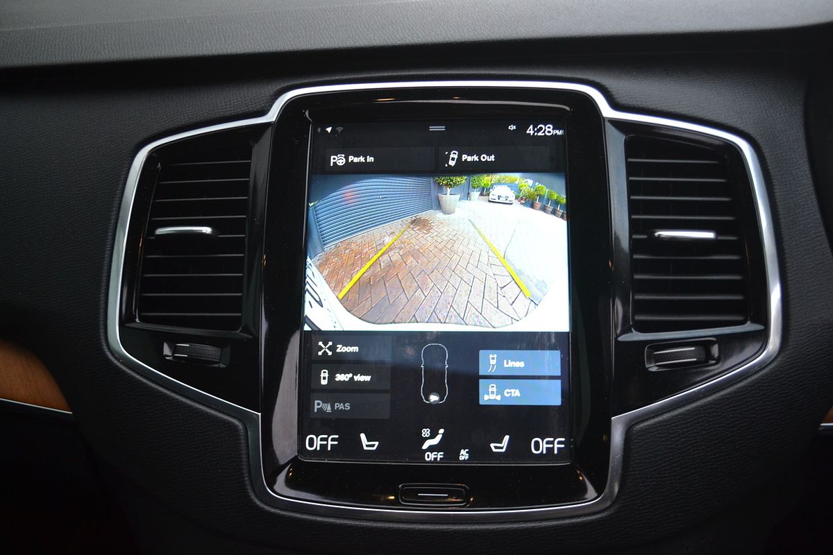 2020 Volvo XC90 D5 Momentum