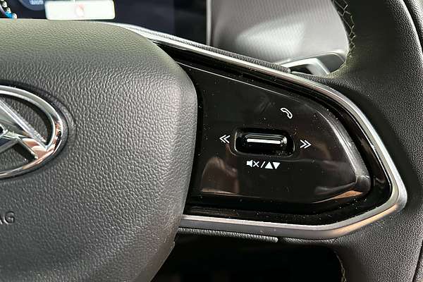 2023 LDV MIFA Executive