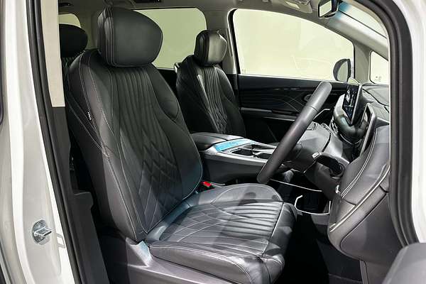 2023 LDV MIFA Executive