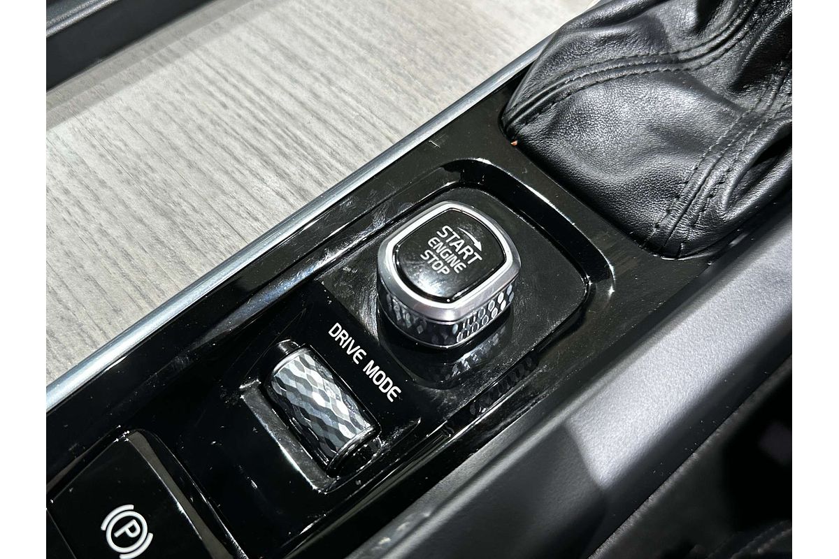 2021 Volvo XC60 D4 Inscription