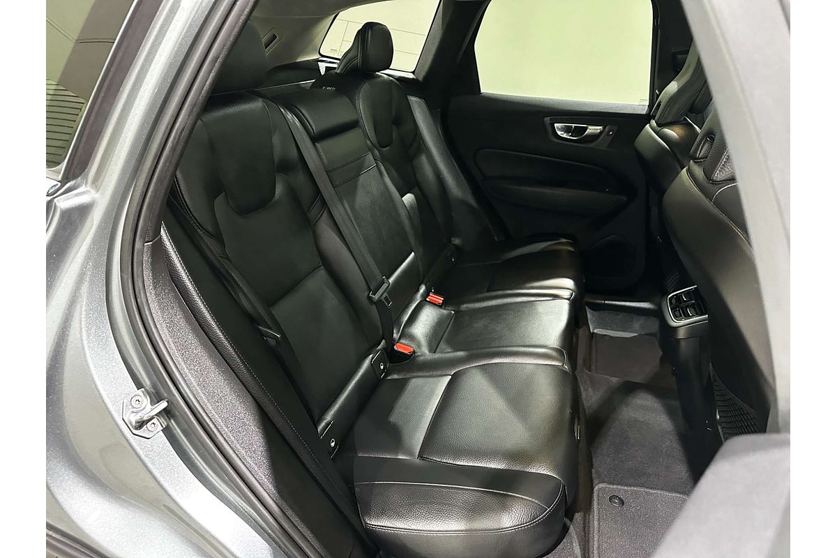 2021 Volvo XC60 D4 Inscription