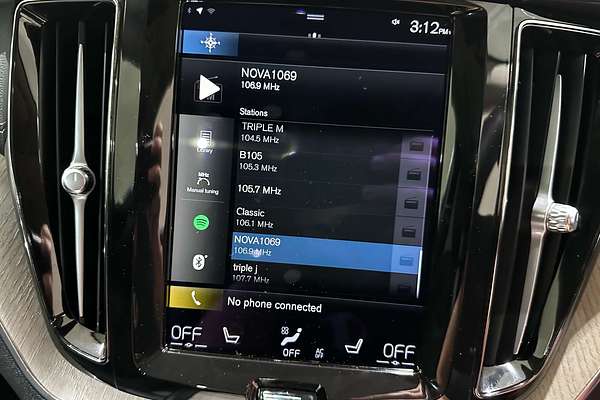 2021 Volvo XC60 D4 Inscription