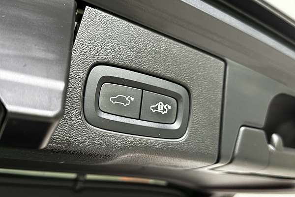 2021 Volvo XC60 D4 Inscription