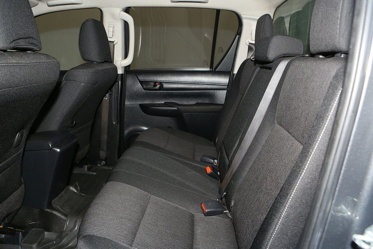 2019 Toyota Hilux SR GUN126R 4X4