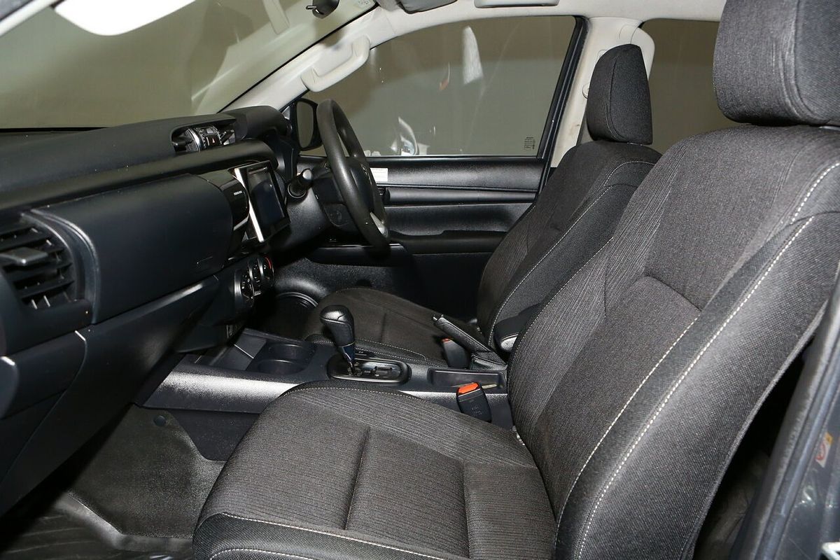 2019 Toyota Hilux SR GUN126R 4X4