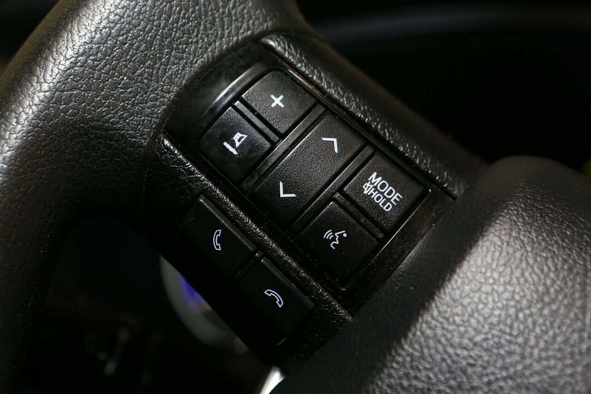2019 Toyota Hilux SR GUN126R 4X4
