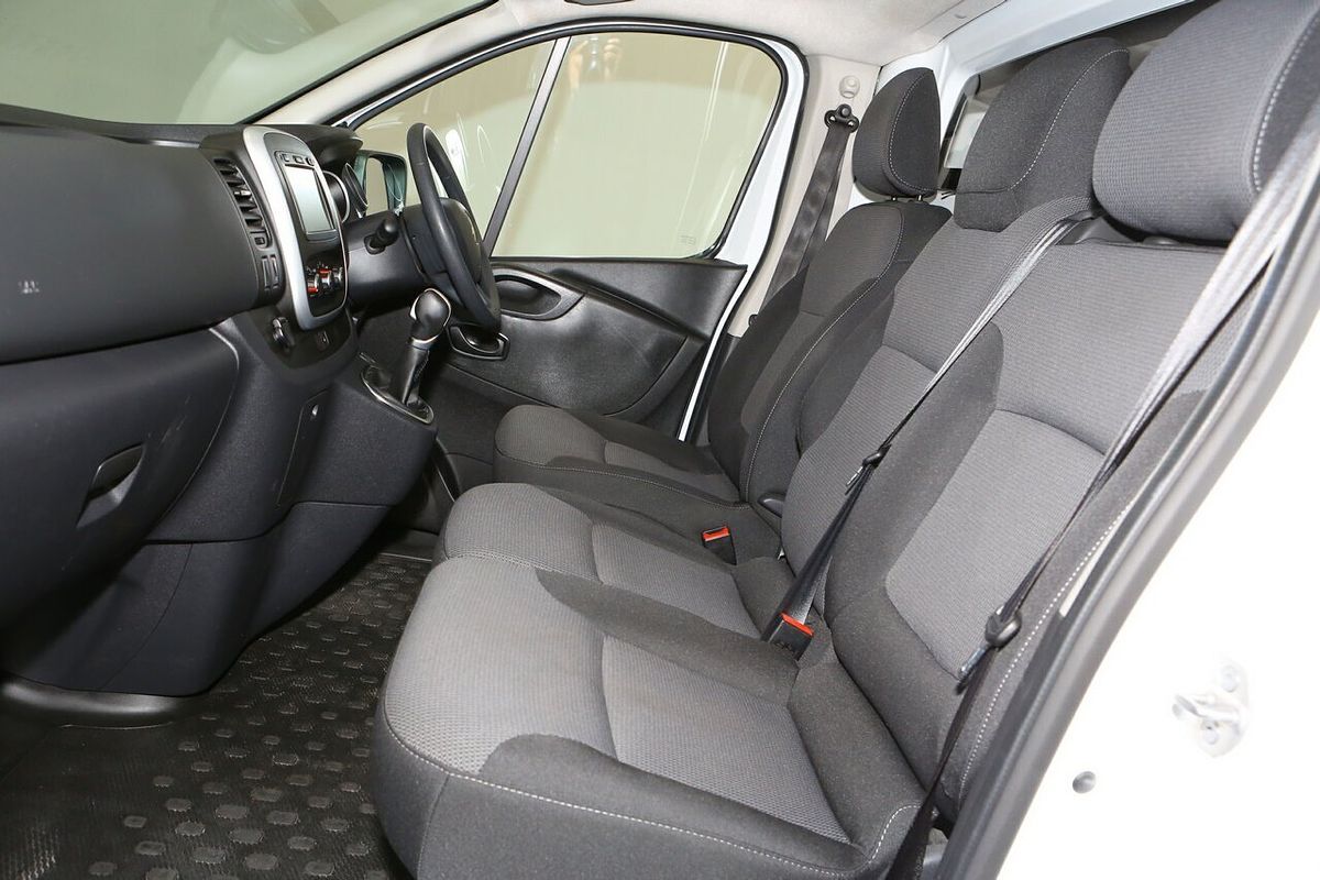 2022 Mitsubishi Express GLX+ SN LWB