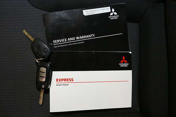 2022 Mitsubishi Express GLX+ SN LWB