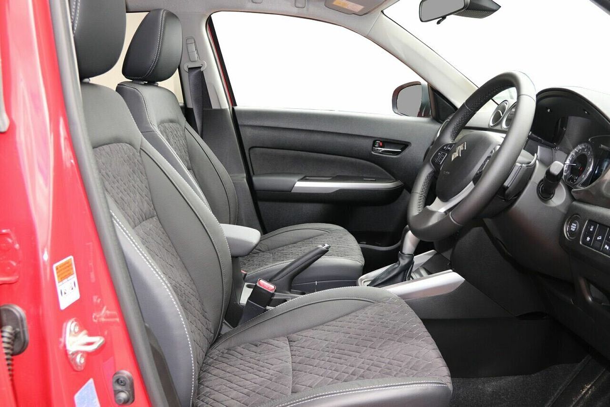 2023 Suzuki Vitara Turbo LY Series II