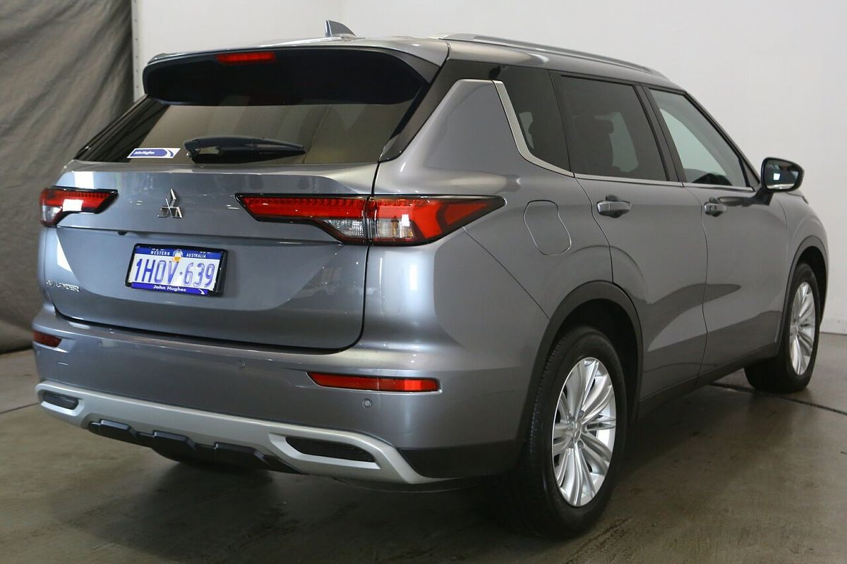2022 Mitsubishi Outlander LS ZM