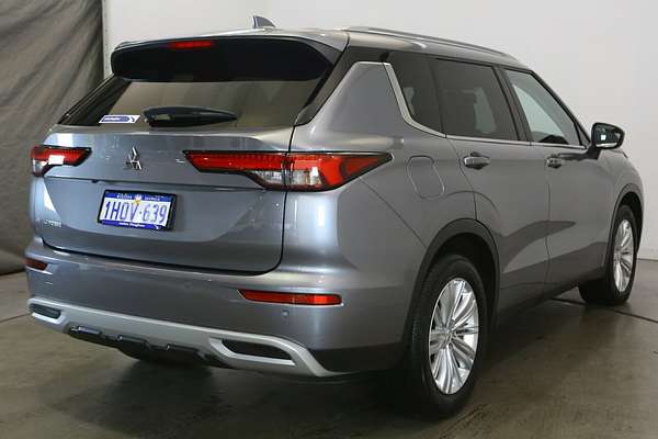 2022 Mitsubishi Outlander LS ZM