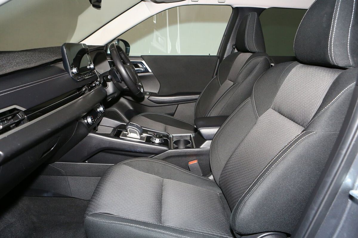 2022 Mitsubishi Outlander LS ZM
