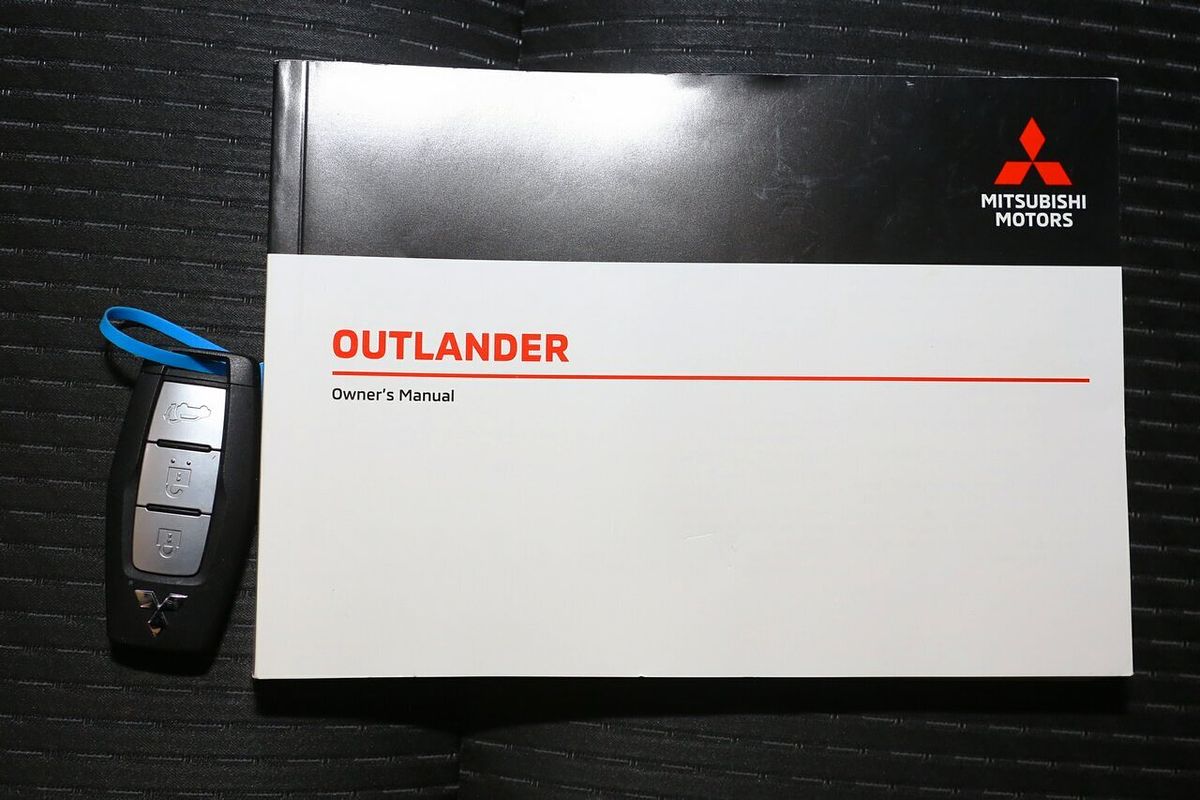 2022 Mitsubishi Outlander LS ZM