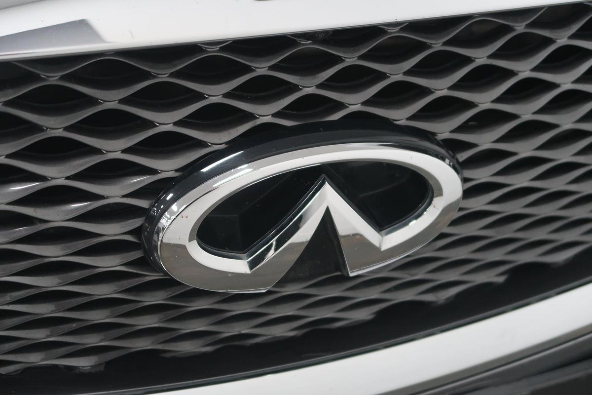 2017 INFINITI Q50 GT V37