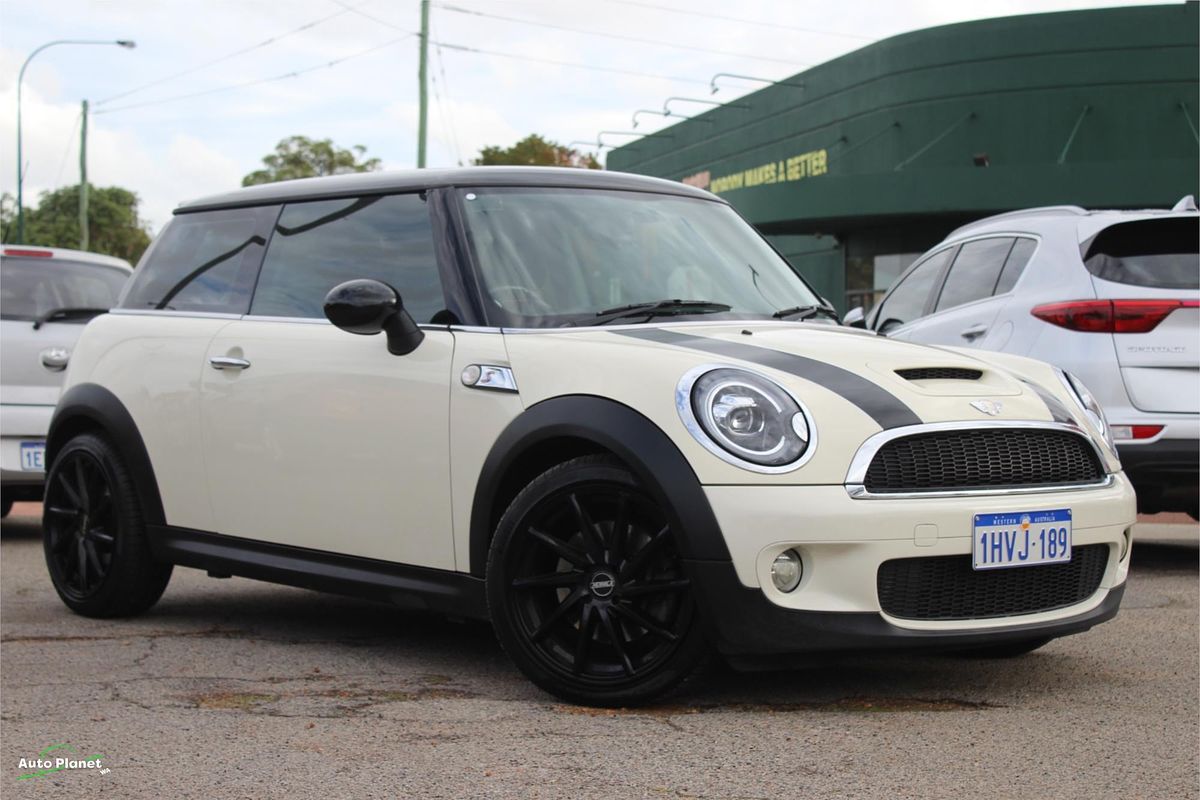 2009 MINI Cooper S R56