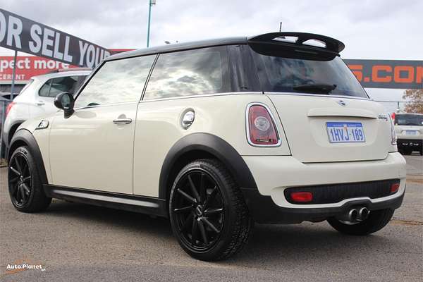 2009 MINI Cooper S R56