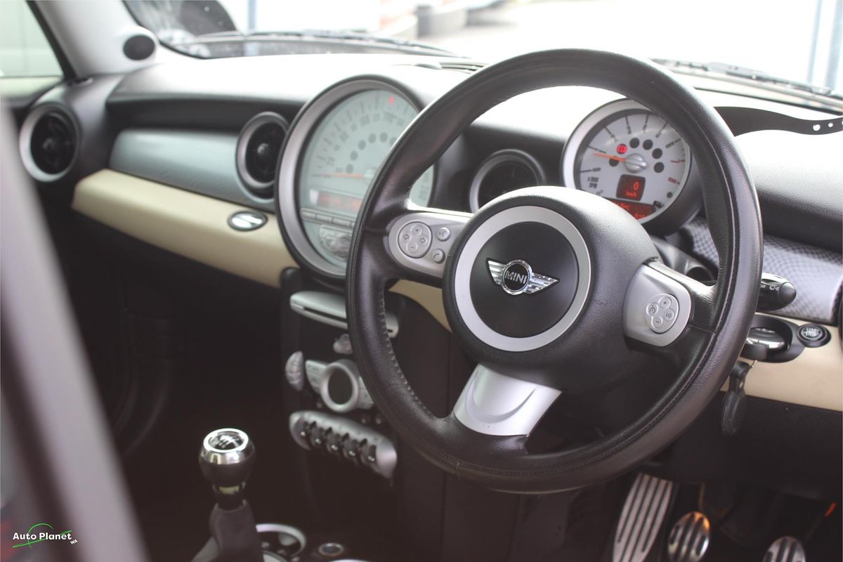 2009 MINI Cooper S R56