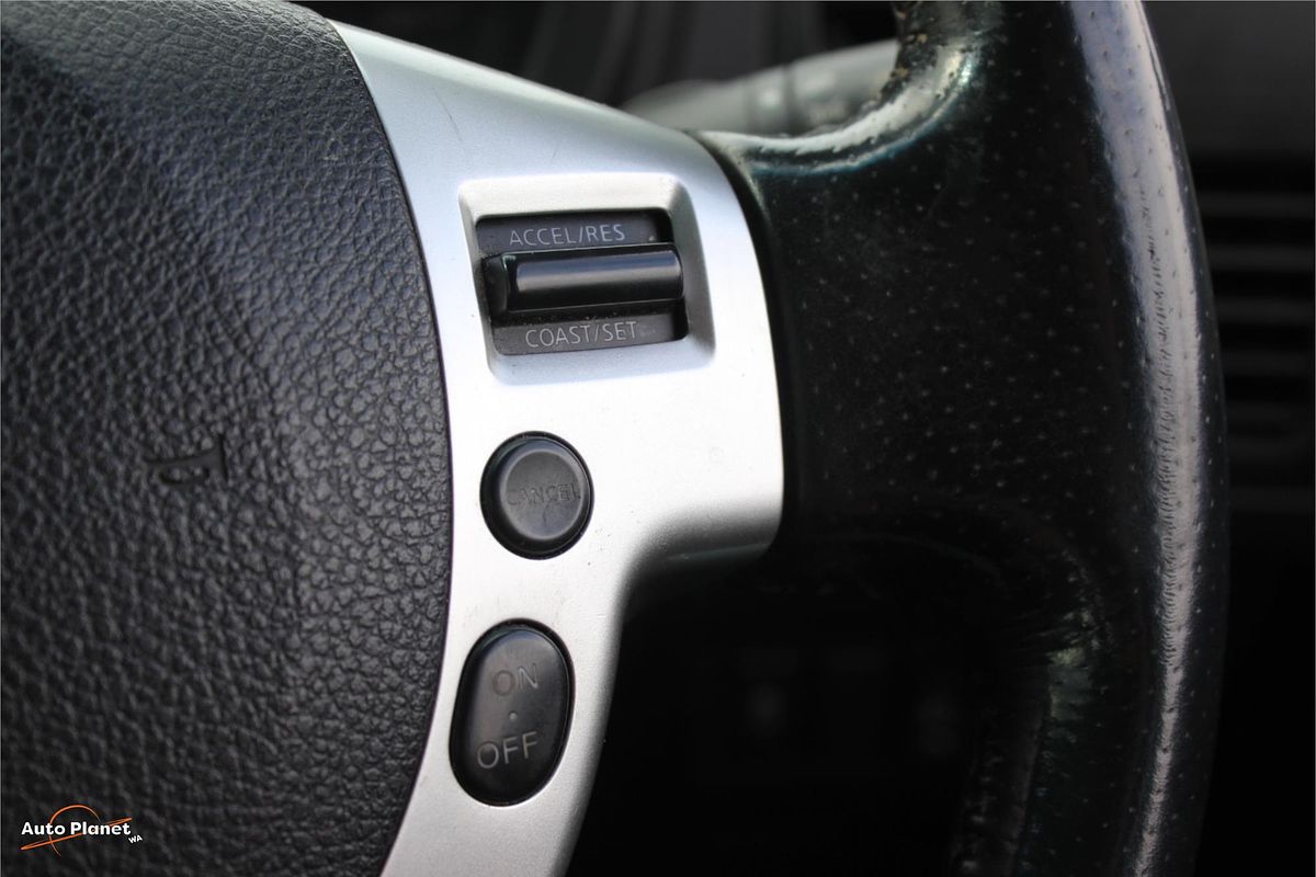 2011 Nissan X-TRAIL ST T31